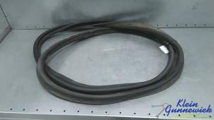 Gebruikte Achterkleprubber Renault Clio Prijs € 25,00 Margeregeling aangeboden door Klein Gunnewiek Autodemontage & Motorentechniek