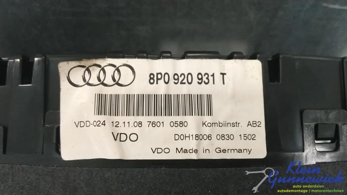 Instrumentpanel från en Audi A3 2009