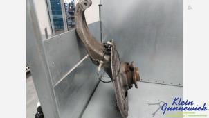 Gebruikte Fusee links-voor BMW 5-Serie Prijs € 125,00 Margeregeling aangeboden door Klein Gunnewiek Autodemontage & Motorentechniek