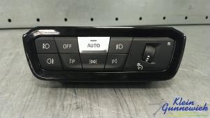 Używane Przelacznik swiatel BMW 3-Serie Cena € 85,00 Procedura marży oferowane przez Klein Gunnewiek Autodemontage & Motorentechniek