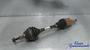 Begagnade Drivaxel, vänster fram Volkswagen Jetta Pris € 125,00 Marginaltabell erbjuds av Klein Gunnewiek Autodemontage & Motorentechniek