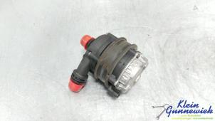 Begagnade Vattenpump Mercedes E-Klasse Pris € 75,00 Marginaltabell erbjuds av Klein Gunnewiek Autodemontage & Motorentechniek