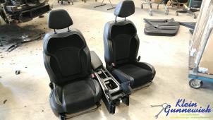 Begagnade Klädsel, uppsättning (komplett) Renault Megane Pris € 395,00 Marginaltabell erbjuds av Klein Gunnewiek Autodemontage & Motorentechniek