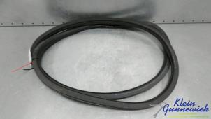 Begagnade Dörrtätning, 4-dörrars, höger bak Mercedes A-Klasse Pris € 25,00 Marginaltabell erbjuds av Klein Gunnewiek Autodemontage & Motorentechniek