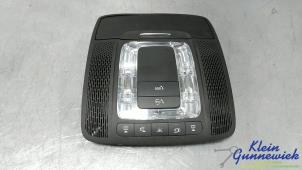 Używane Oswietlenie wewnetrzne przód Mercedes A-Klasse Cena € 75,00 Procedura marży oferowane przez Klein Gunnewiek Autodemontage & Motorentechniek