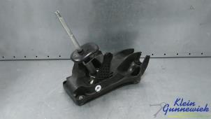 Gebruikte Versnellingspook Mercedes A-Klasse Prijs € 65,00 Margeregeling aangeboden door Klein Gunnewiek Autodemontage & Motorentechniek