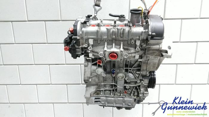Engine Volkswagen Touran - 04E100034D CZDA