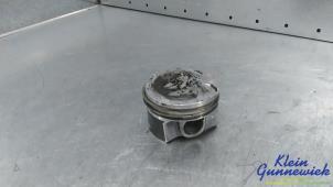 Begagnade Kolv Renault Captur Pris € 50,00 Marginaltabell erbjuds av Klein Gunnewiek Autodemontage & Motorentechniek