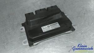 Gebruikte Inspuitcomputer Renault Arkana Prijs € 235,00 Margeregeling aangeboden door Klein Gunnewiek Autodemontage & Motorentechniek