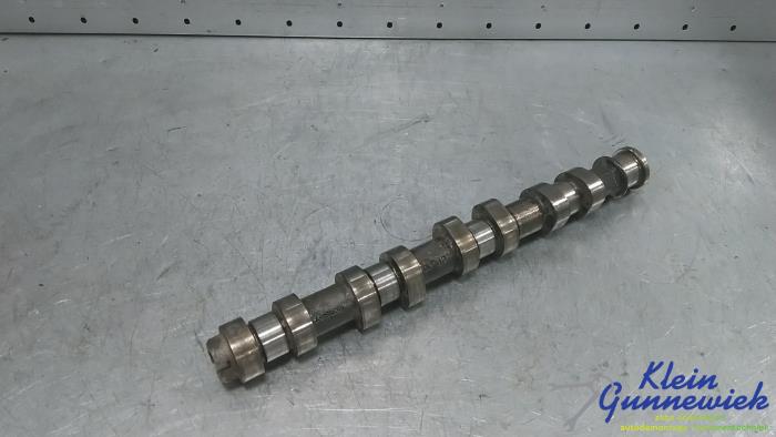 Kamaxel från en Opel Corsa 2007