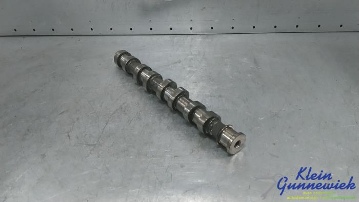 Kamaxel från en Opel Corsa 2007