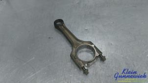 Begagnade Vevstake Volkswagen Golf Pris € 100,00 Marginaltabell erbjuds av Klein Gunnewiek Autodemontage & Motorentechniek