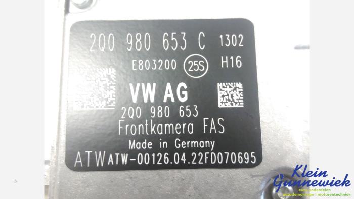 Framåtriktad kamera från en Volkswagen Taigo 2023