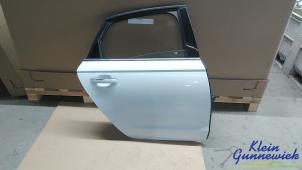 Używane Drzwi prawe tylne wersja 4-drzwiowa Audi A6 Cena € 175,00 Procedura marży oferowane przez Klein Gunnewiek Autodemontage & Motorentechniek
