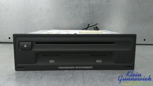 Gebruikte Bedieningspaneel Multi Media Volkswagen Passat Prijs € 995,00 Margeregeling aangeboden door Klein Gunnewiek Autodemontage & Motorentechniek