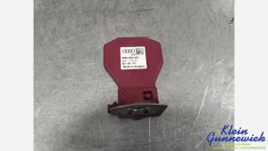 Gebruikte Antenne Audi E-Tron Prijs € 20,00 Margeregeling aangeboden door Klein Gunnewiek Autodemontage & Motorentechniek