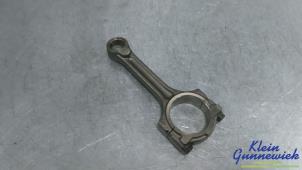 Begagnade Vevstake Renault Megane Pris € 40,00 Marginaltabell erbjuds av Klein Gunnewiek Autodemontage & Motorentechniek