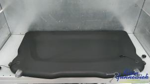 Begagnade Hatthylla Mercedes GLA Pris € 145,00 Marginaltabell erbjuds av Klein Gunnewiek Autodemontage & Motorentechniek