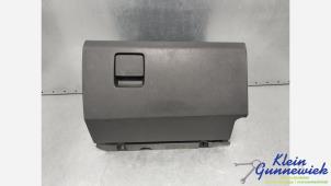 Begagnade Handskfack Opel Zafira Pris € 45,00 Marginaltabell erbjuds av Klein Gunnewiek Autodemontage & Motorentechniek