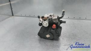 Gebruikte Brandstofpomp Mechanisch Mercedes C-Klasse Prijs € 175,00 Margeregeling aangeboden door Klein Gunnewiek Autodemontage & Motorentechniek