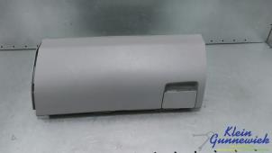 Begagnade Handskfack Mercedes Sprinter Pris € 40,00 Marginaltabell erbjuds av Klein Gunnewiek Autodemontage & Motorentechniek