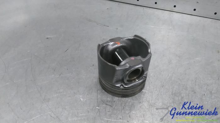 Kolv från en Ford Kuga 2019