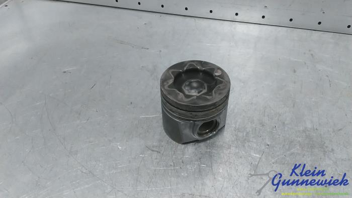 Kolv från en Ford Kuga 2019