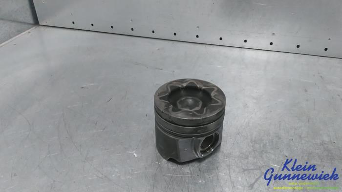 Kolv från en Ford Kuga 2019