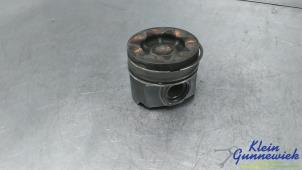 Begagnade Kolv Opel Vivaro Pris € 85,00 Marginaltabell erbjuds av Klein Gunnewiek Autodemontage & Motorentechniek