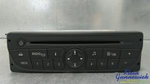Gebruikte Radio CD Speler Renault Kangoo Prijs € 150,00 Margeregeling aangeboden door Klein Gunnewiek Autodemontage & Motorentechniek