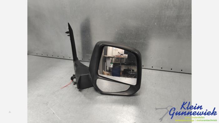 Skärmspegel, höger från en Ford Transit Connect 2015