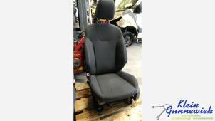 Begagnade Säte, vänster Ford Focus Pris € 100,00 Marginaltabell erbjuds av Klein Gunnewiek Autodemontage & Motorentechniek