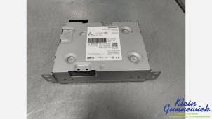 Begagnade Kontrollenhet, multimedia Opel Vivaro Pris € 295,00 Marginaltabell erbjuds av Klein Gunnewiek Autodemontage & Motorentechniek