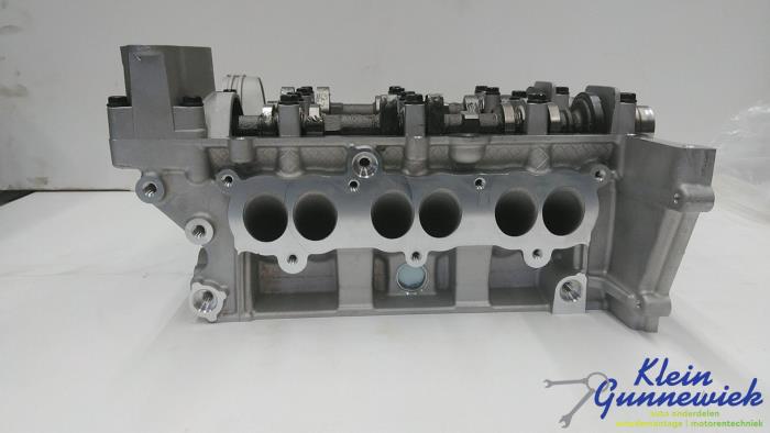 Topplock från en Ford B-Max 2011