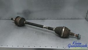 Używane Os napedowa lewy tyl Mercedes Vito Cena € 85,00 Procedura marży oferowane przez Klein Gunnewiek Autodemontage & Motorentechniek