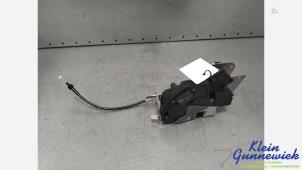 Begagnade Dörrlåsmekanism, 2-dörrars, vänster Ford Transit Custom Pris € 85,00 Marginaltabell erbjuds av Klein Gunnewiek Autodemontage & Motorentechniek