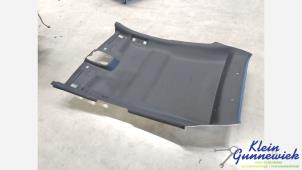 Begagnade Inre takklädsel Opel Corsa Pris € 225,00 Marginaltabell erbjuds av Klein Gunnewiek Autodemontage & Motorentechniek