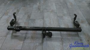 Używane Hak holowniczy Mercedes Citan Cena € 60,00 Procedura marży oferowane przez Klein Gunnewiek Autodemontage & Motorentechniek