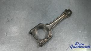 Begagnade Vevstake Volkswagen Polo Pris € 70,00 Marginaltabell erbjuds av Klein Gunnewiek Autodemontage & Motorentechniek