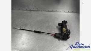 Gebruikte Deurslot Mechaniek 4Deurs links-achter Opel Astra Prijs € 40,00 Margeregeling aangeboden door Klein Gunnewiek Autodemontage & Motorentechniek