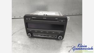 Używane Radioodtwarzacz CD Skoda Fabia Cena € 45,00 Procedura marży oferowane przez Klein Gunnewiek Autodemontage & Motorentechniek