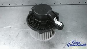 Begagnade Fläktmotor för uppvärmning och ventilation Kia Cee'd Sportswagon Pris € 55,00 Marginaltabell erbjuds av Klein Gunnewiek Autodemontage & Motorentechniek