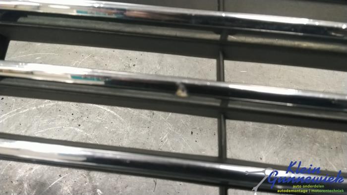 Grill från en Ford Focus 2017