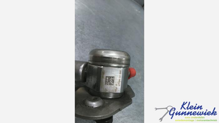 Mechanical fuel pump BMW X5 - 8604229 N20B20A BOSCH