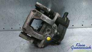 Begagnade Bakre bromsok, vänster Kia Sportage Pris € 145,00 Marginaltabell erbjuds av Klein Gunnewiek Autodemontage & Motorentechniek