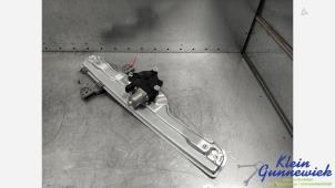 Używane Mechanizm szyby prawej tylnej wersja 4-drzwiowa Kia Sportage Cena € 95,00 Procedura marży oferowane przez Klein Gunnewiek Autodemontage & Motorentechniek