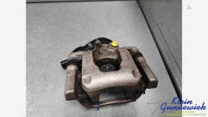 Begagnade Bakre bromsok, vänster Kia Sportage Pris € 145,00 Marginaltabell erbjuds av Klein Gunnewiek Autodemontage & Motorentechniek