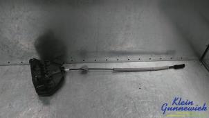 Gebruikte Deurslot Mechaniek 4Deurs links-voor Volvo V60 Prijs € 50,00 Margeregeling aangeboden door Klein Gunnewiek Autodemontage & Motorentechniek