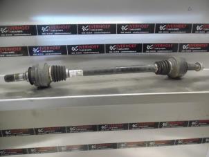 Begagnade Drivaxel, vänster bak Porsche Cayenne II (92A) 3.0 S E-Hybrid 24V Pris € 100,00 Marginaltabell erbjuds av Verhoef Cars & Parts