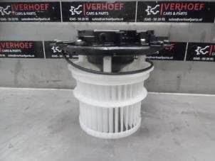 Używane Silnik wentylatora nagrzewnicy Toyota Prius (ZVW5) 1.8 16V Hybrid Cena na żądanie oferowane przez Verhoef Cars & Parts